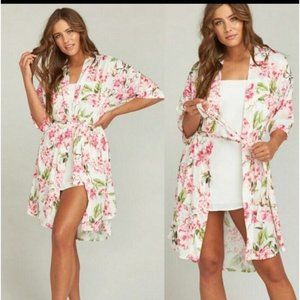 Show Me Your Mumu Brie Robe Garden of Blooms One Size Pink Rose Floral